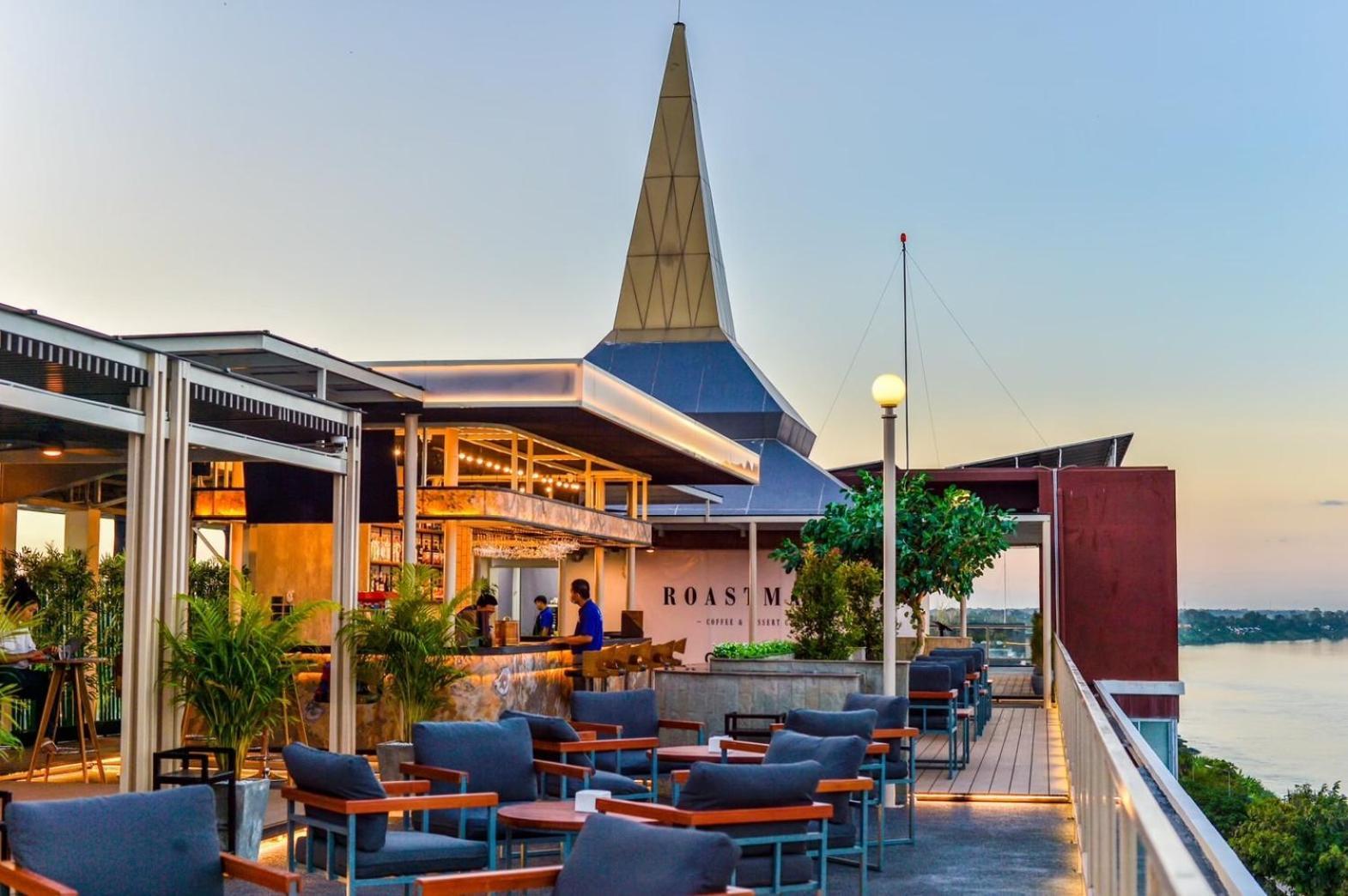 Blu Hotel Nakhon Phanom Exterior photo