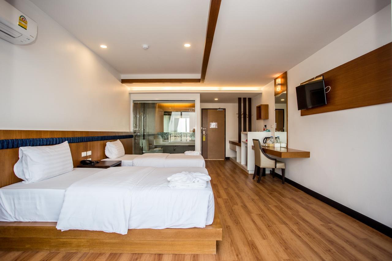 Blu Hotel Nakhon Phanom Exterior photo