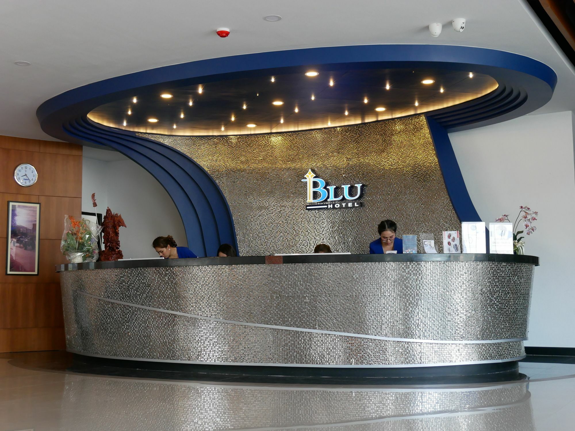 Blu Hotel Nakhon Phanom Exterior photo